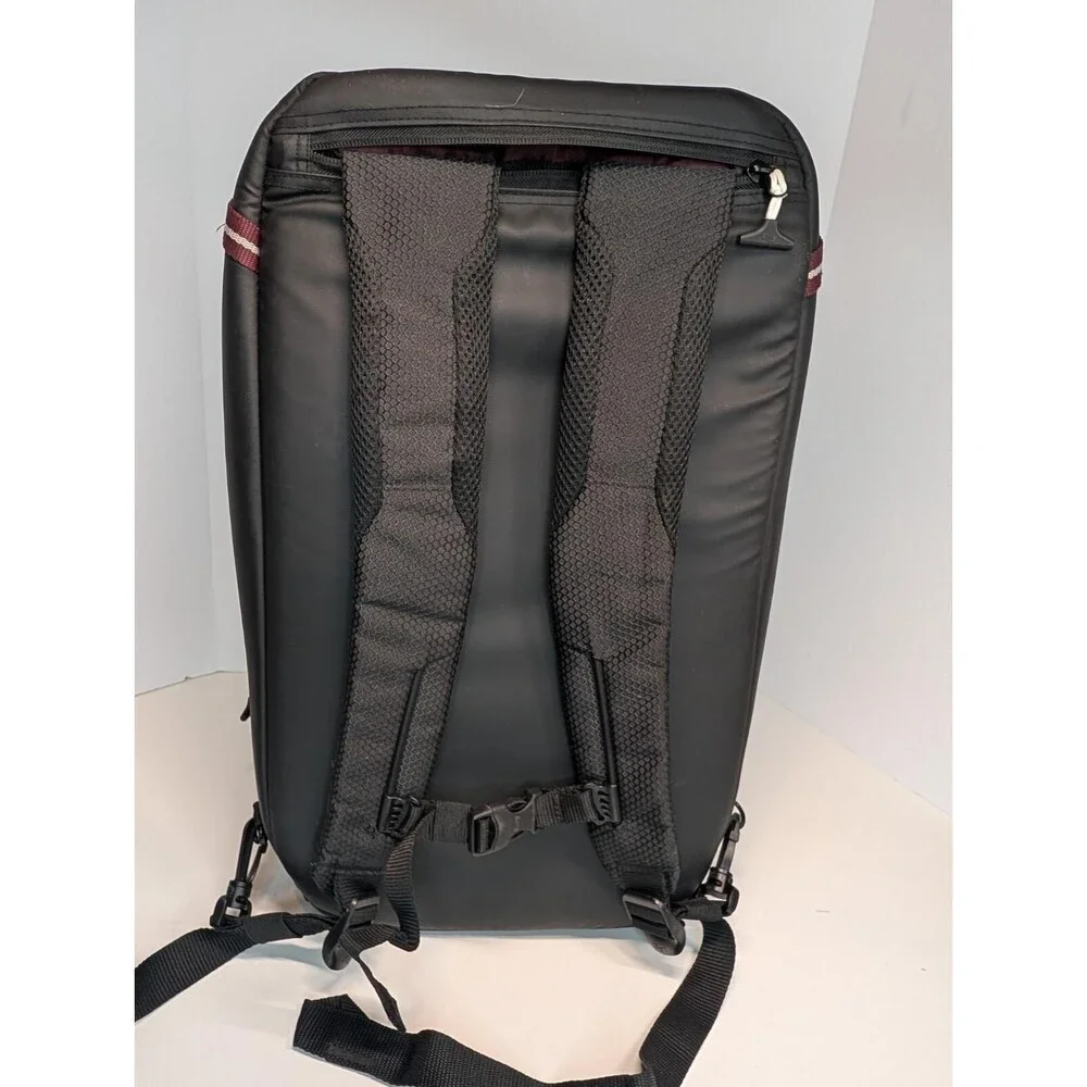 Solo New York Backpack Laptop Bag Black Convertible Hybrid Mesh Padded VAR600-4